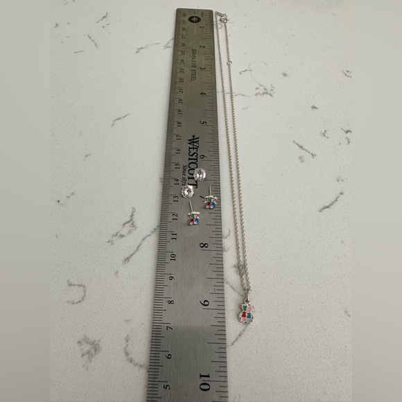 NWOT TOUS Tartan Pendant Necklace and Tartan Earrings Set - Picture 14 of 14